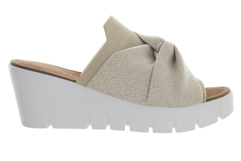 BERNIE MEV - WOMEN'S VENTI TWIST SANDAL