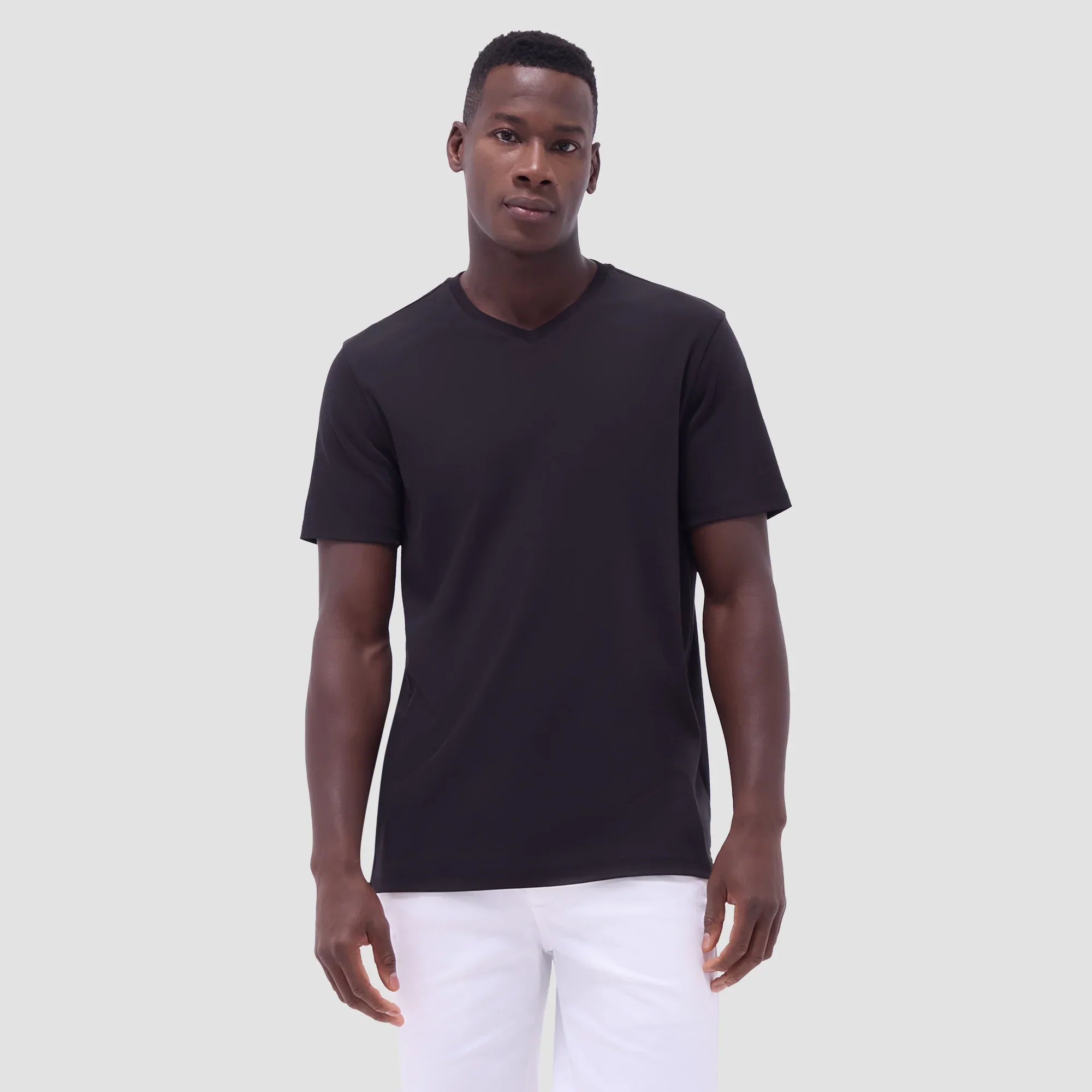 BUGATCHI- Men's Holden V-Neck T-Shirt