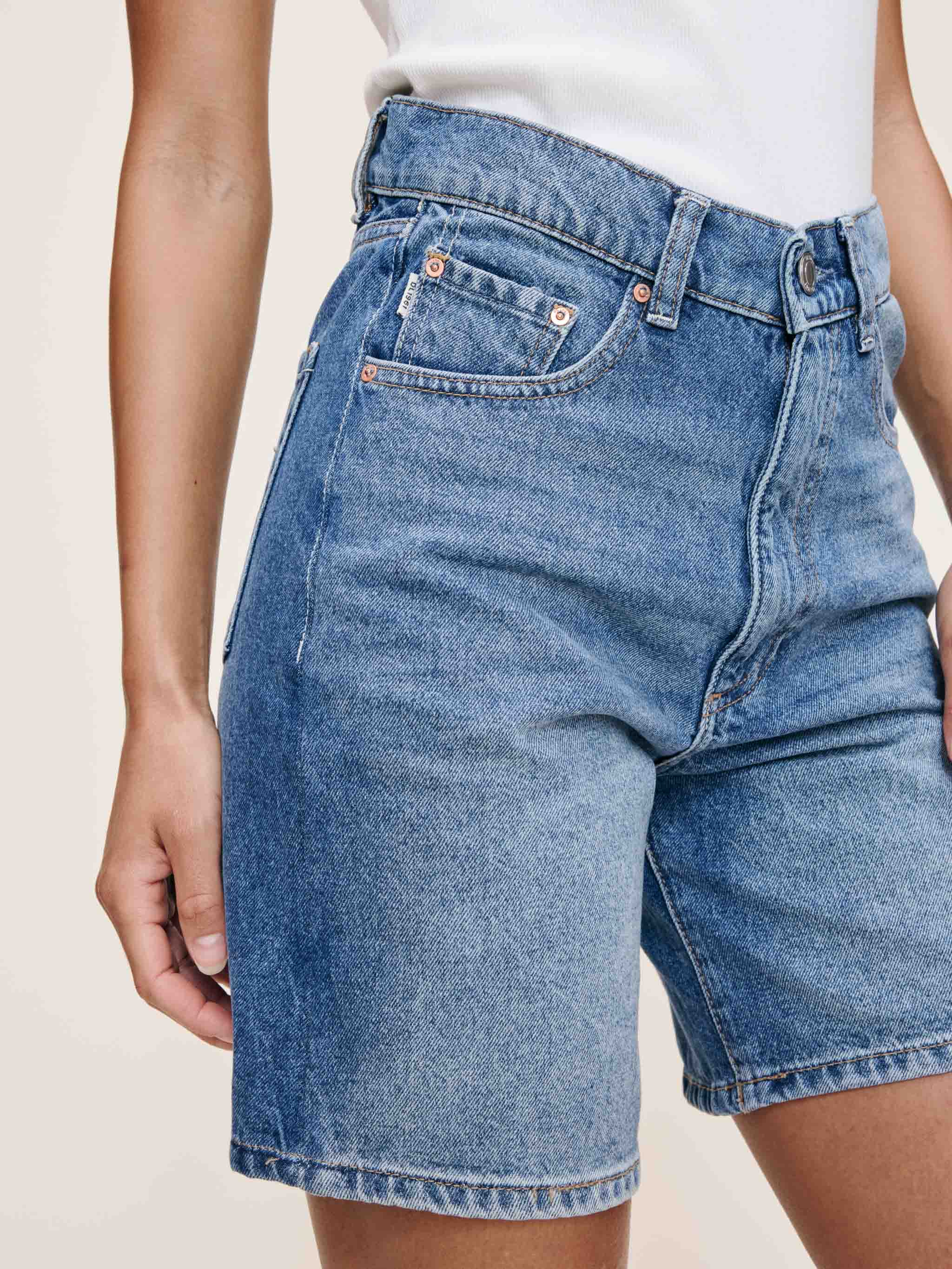 DL1961 - WOMEN'S TAYLOR SHORT - Image 4