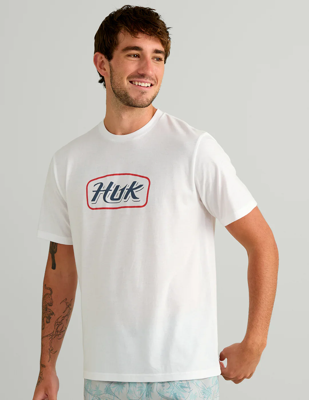 HUK - MEN'S HUK SCRIPT SS TEE