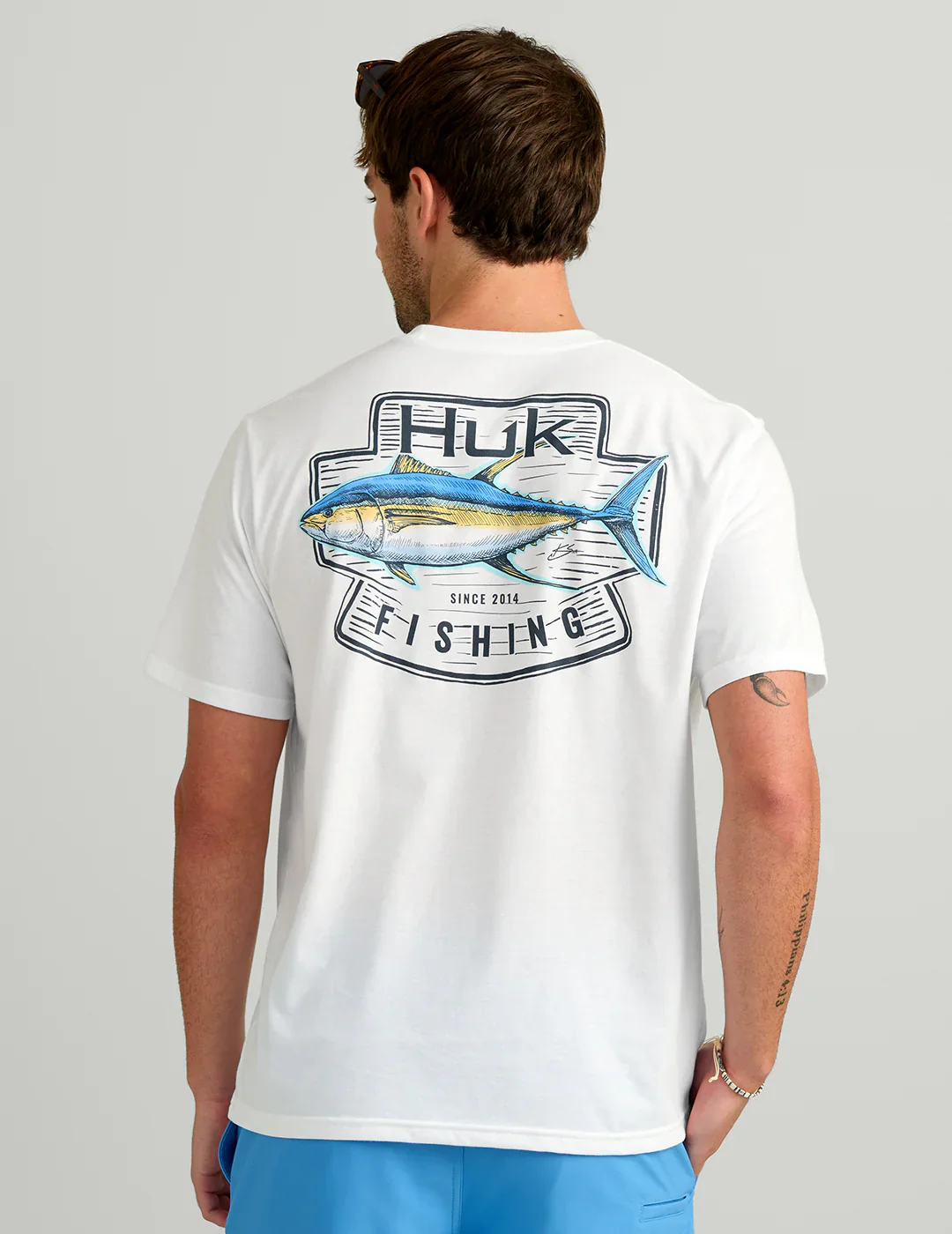 HUK - MEN'S KC PLAQUE SS POCKET TEE