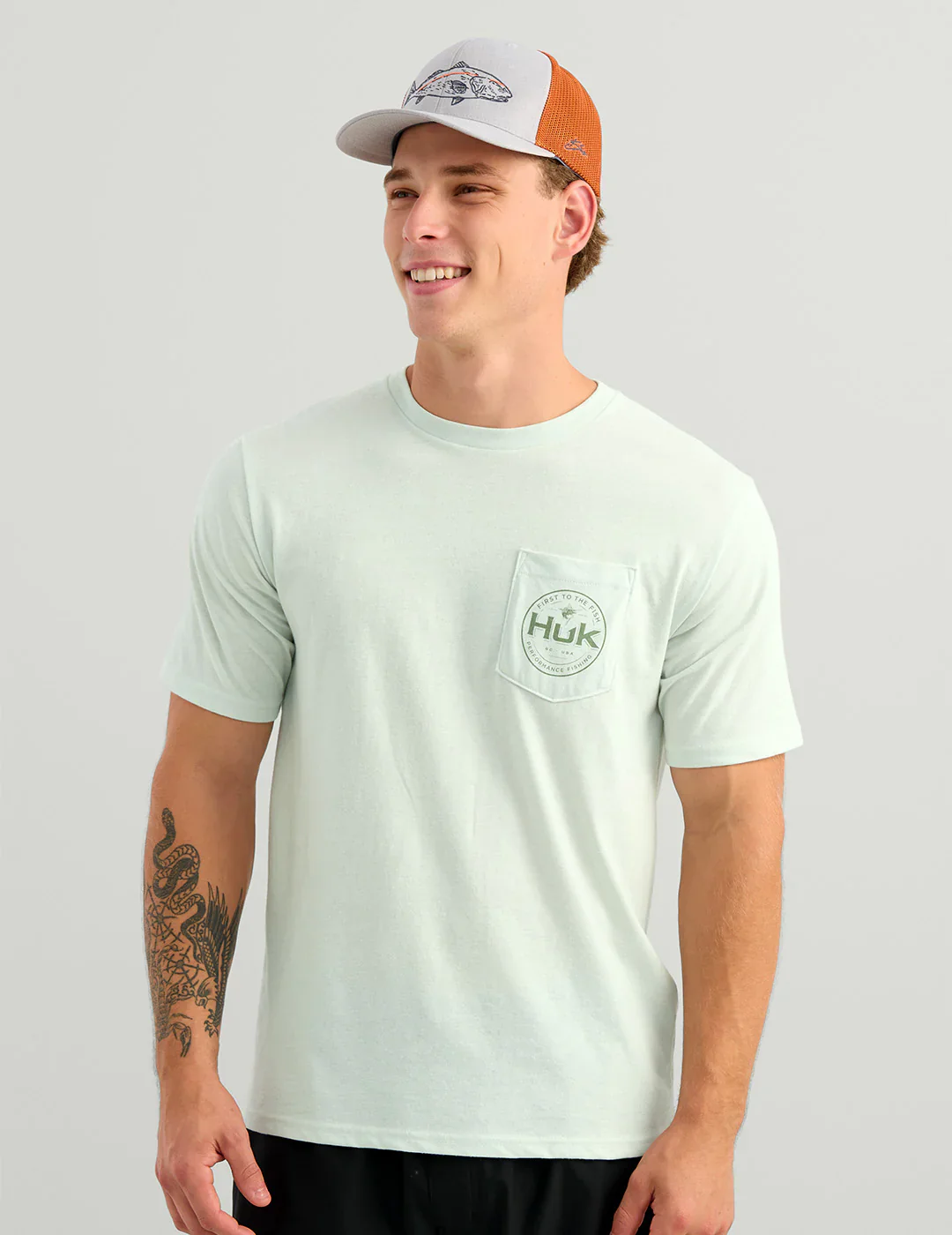 HUK - MEN'S MARLIN CIRCLE SS POCKET TEE - Image 4