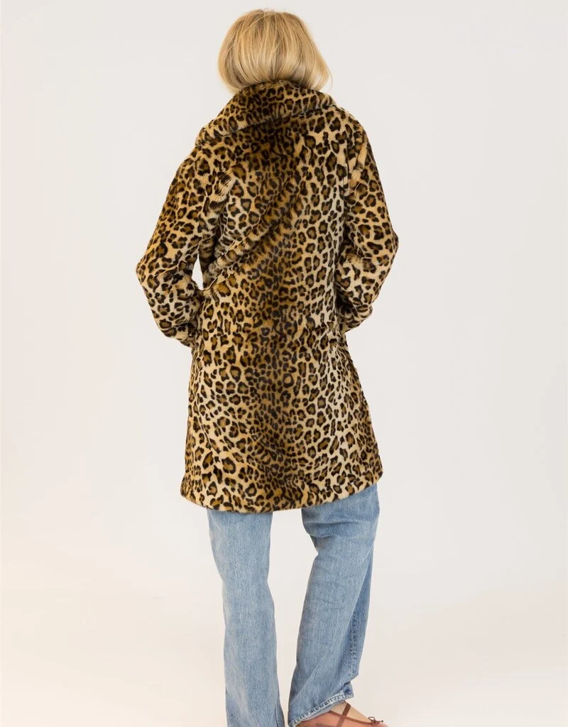 LYLA & LUXE- WOMEN'S LEO COAT - Image 3