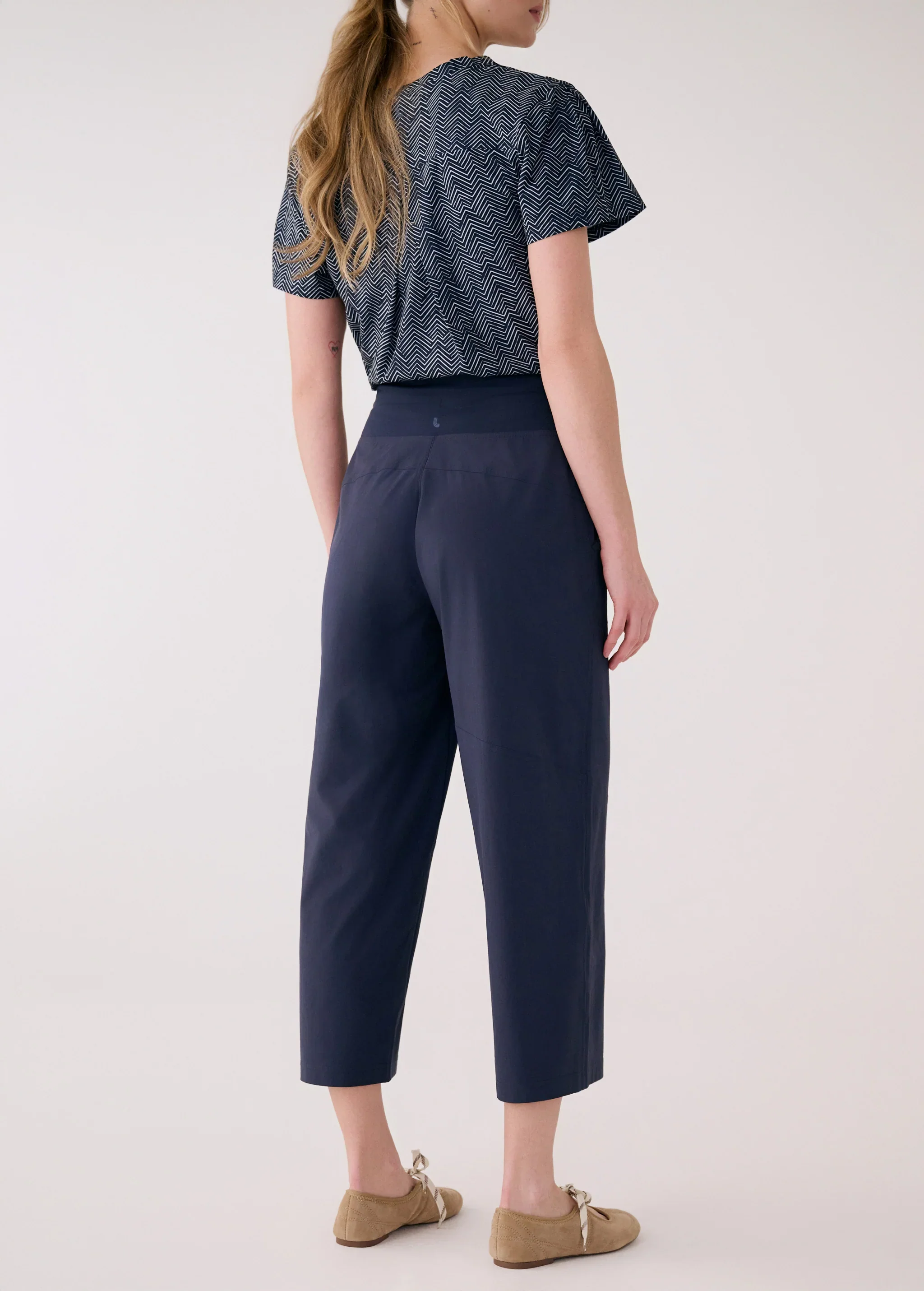 LOLE - SOFIA CROP PANT - Image 4