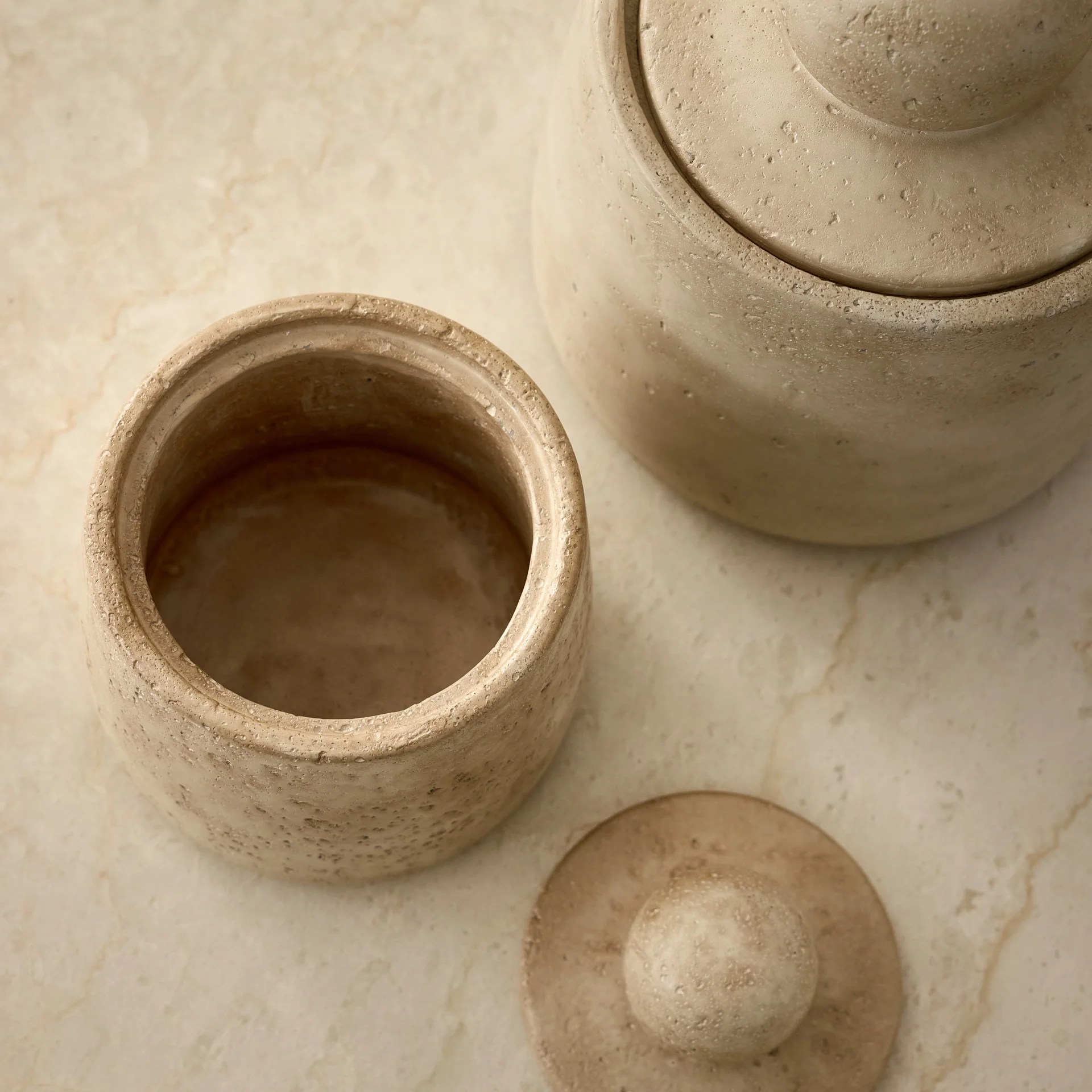 PINE - CANISTER SM CEMENT TRAVERTINE - Image 2