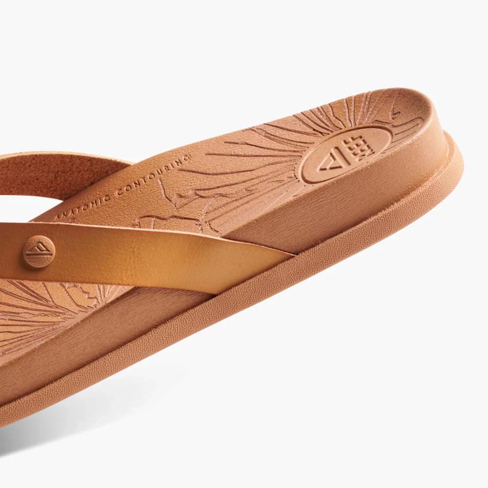 REEF- WOMEN'S CUSHION PORTO CRUZ SANDAL - Image 10