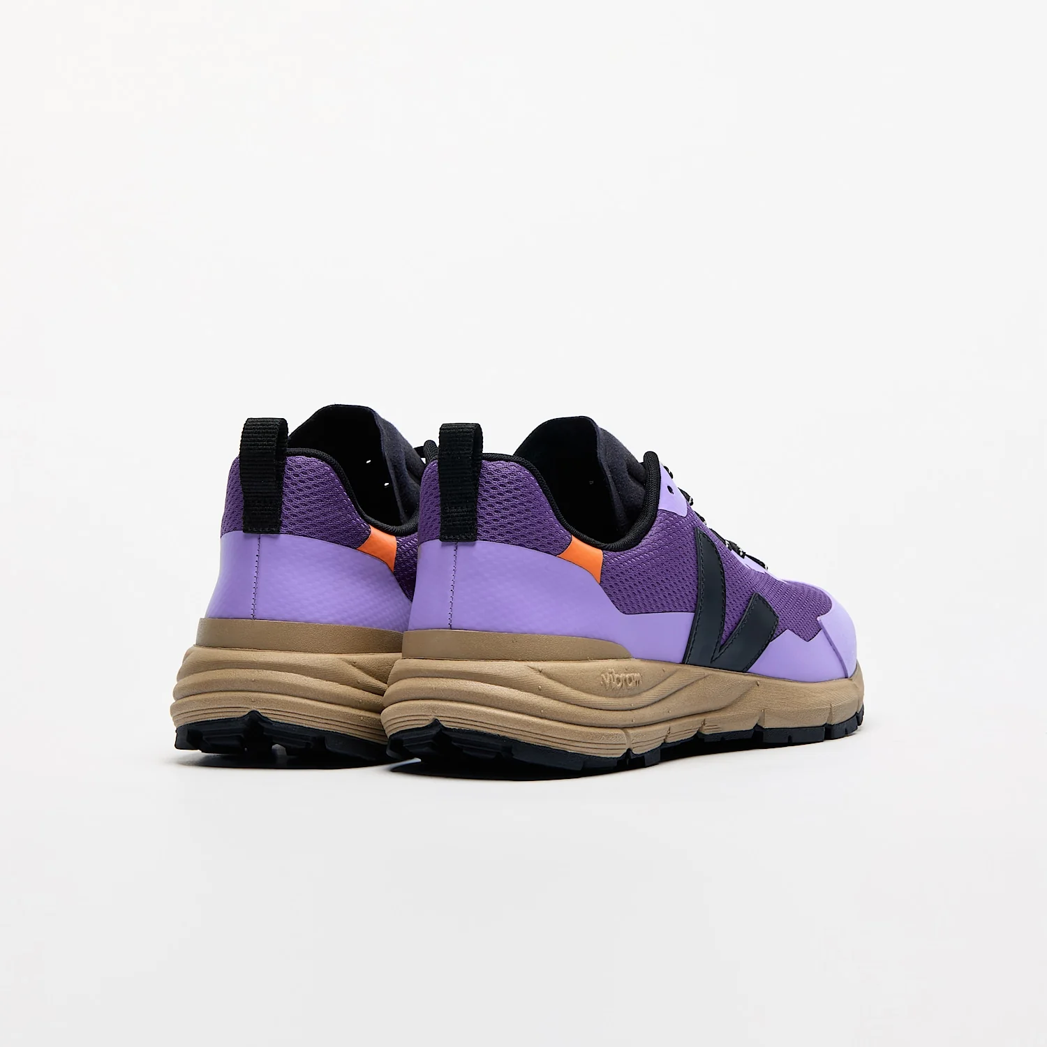 VEJA- WOMEN'S DEKKAN ALVEOMESH ATHLETIC SHOE - Image 4