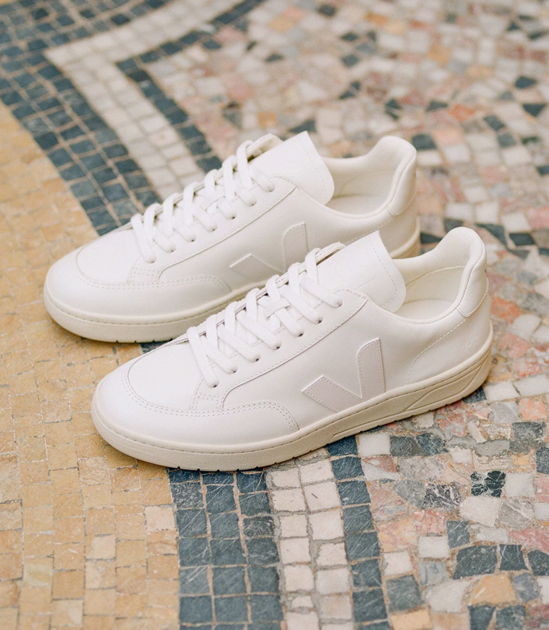 VEJA- MEN’S V-12 LEATHER SHOE - Image 5